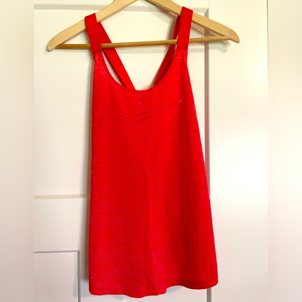 Nike tank